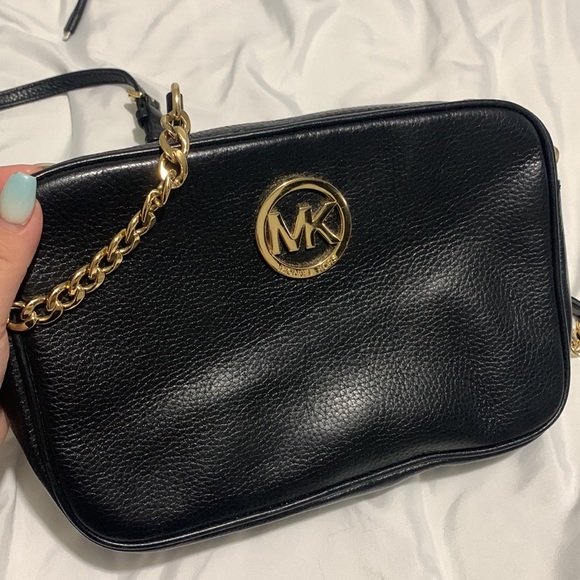MK Crossbody - Picture 2 of 7